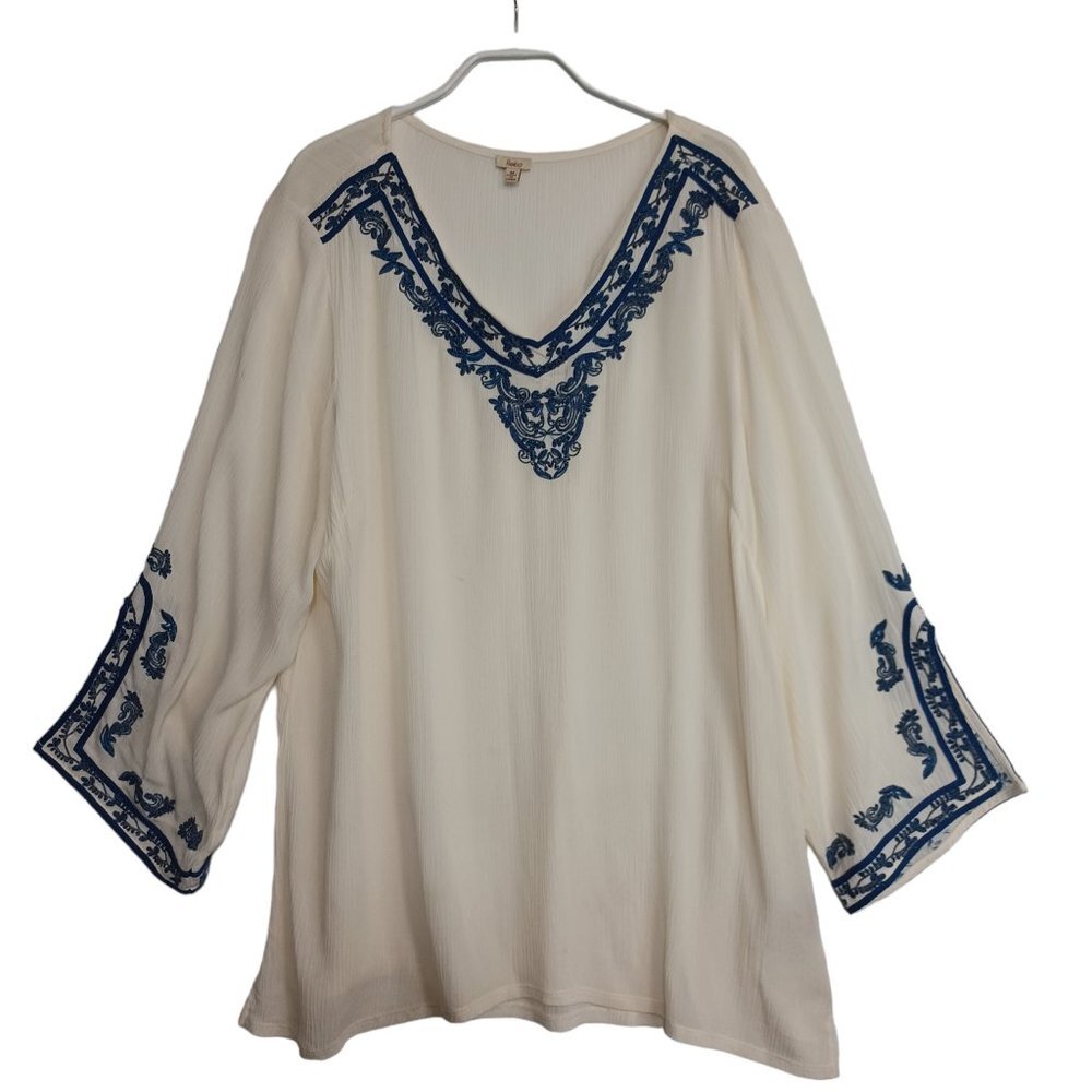 Reba Ivory and Blue Embroidered Tunic Size Medium